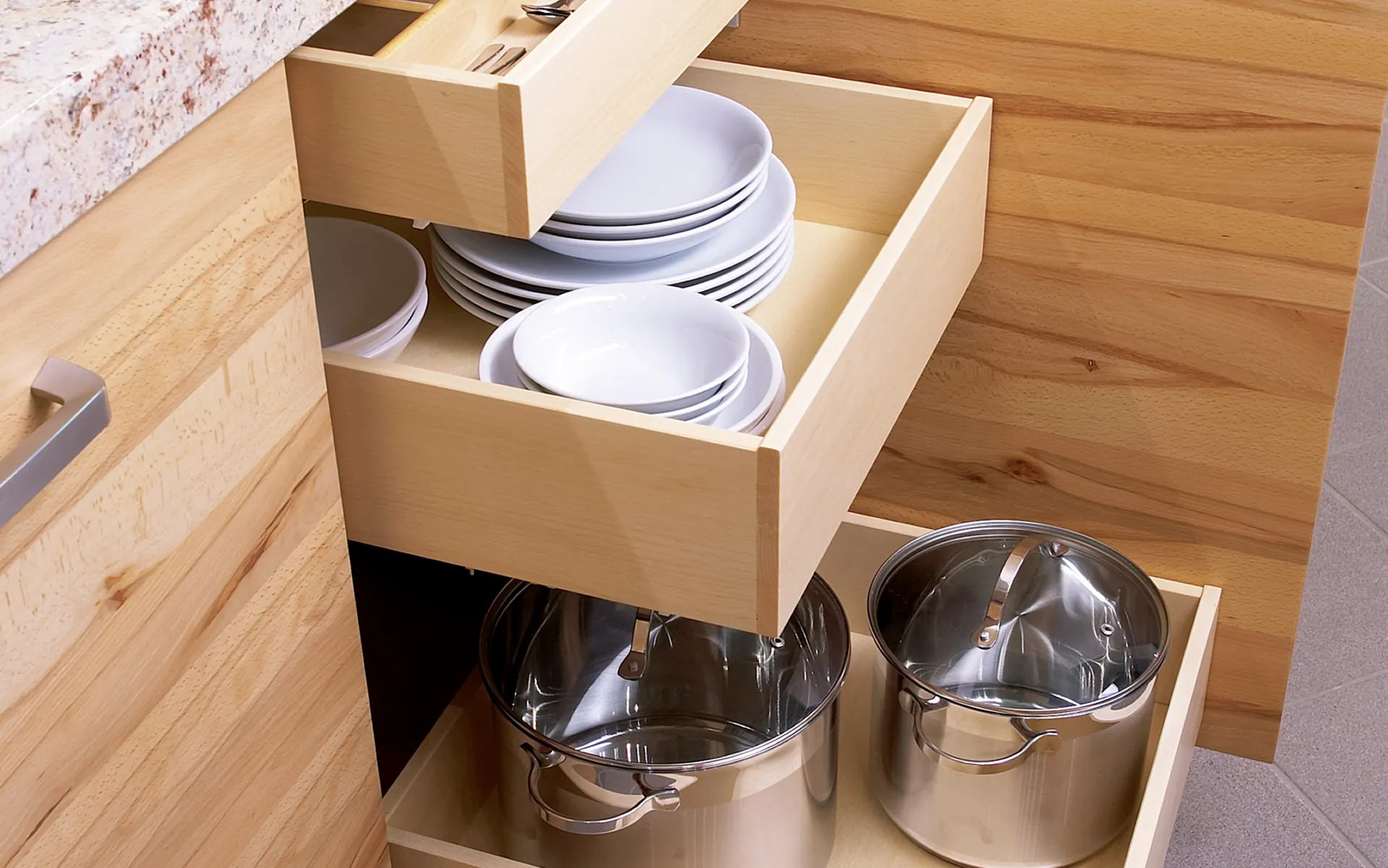 OSTER QUANTUM-Q in Kernbuche – Gesamtansicht